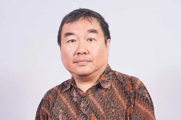 Dr. Singgih Santoso